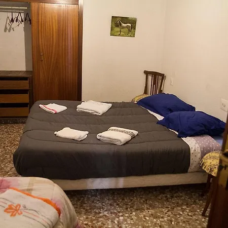La Casa 5 De Gandía